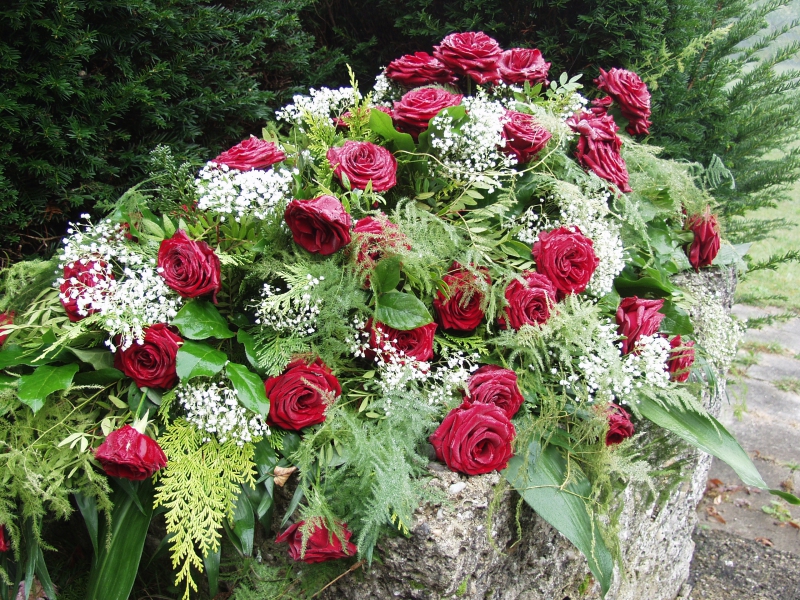 funeraire-MOUGINS-min_roses-61203